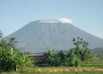 De berg Gunung Agung op Bali.
