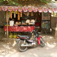 Een winkeltje langs de weg op Bali.